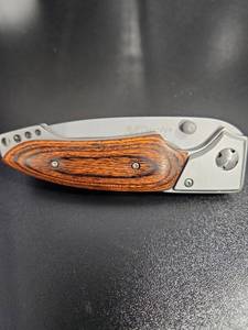 lot 3815 image: MTech Wooden Handle Folding Knife