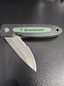 lot 3821 image: Buck CrossLock Folding Knife