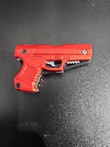 lot 3826 image: Mini Red Pistol Knife