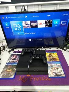 lot 3864 image: PlayStation 4 Console Bundle with Games and Controllers TV Not Included