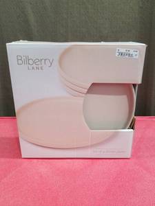 lot 3890 image: Bilberry Lane Stoneware Dinner Plates Set of 4