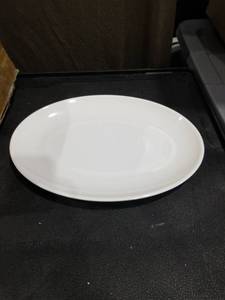 lot 3920 image: LOT OF PRECIDIO MELAMINE OVAL SNACK  DESSERT PLATES