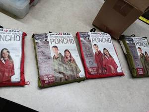 lot 25 image: Swiss Gear Youth Waterproof Rain Poncho - Retail $15