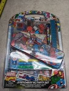 lot 44 image: Marvel Comics Stationery Activity Set - Retail $15