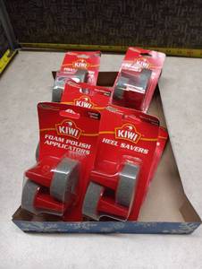 lot 46 image: KIWI Heel Savers Shoe Protection Pads - Lot of 6