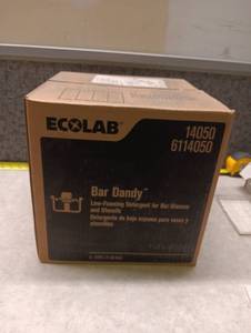 lot 67 image: Ecolab Bar Dandy Glass Cleaner 14050