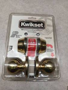 lot 117 image: Kwikset Double Cylinder Deadbolt Combo Pack - Retail $25