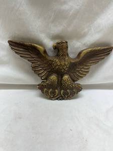 lot 119 image: Decorative Eagle Wall Mount
