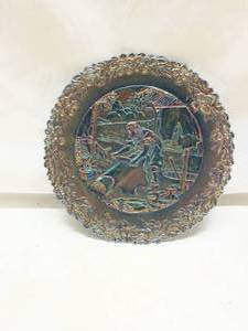 lot 120 image: Fenton Glass Winter Scene Plate 1980