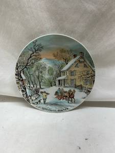 lot 156 image: Currier & Ives Winter Scene Decorative Plate