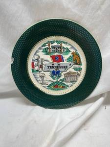 lot 187 image: Tennessee State Souvenir Collector Plate
