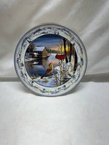 lot 197 image: Bradford Exchange Winter Cardinals Collector Plate Fourth in Series