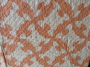 lot 202 image: Quilt - Approx 74X79