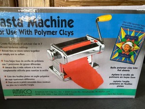 lot 253 image: Pasta Machine For Use w Polymer Clays