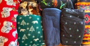 lot 271 image: Fleece Fabric Remnants, Large Pieces