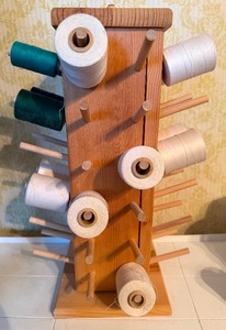 lot 139 image: Spool Holder w Quilting Thread