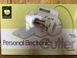 lot 157 image: Circut Personal Electronic Cutter w Box