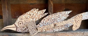 lot 16 image: Bird Garden Decor