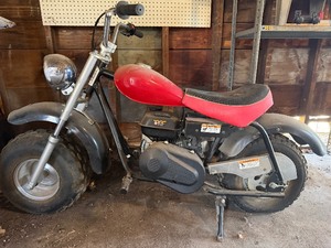 lot 10 image: Baja, 196 cc, Mini Motorcycle