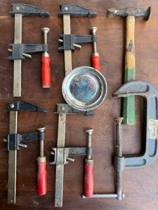 lot 40 image: Clamps, Hammer
