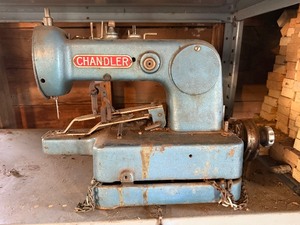 lot 69 image: Vintage Chandler Tack-Master Button Sewing Machine