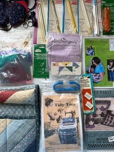 lot 162 image: Tidy-Tote and Pattern, Quilting Patterns, Pencils, Templates w Fabric and Misc Quilting Tools