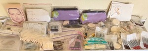lot 1008 image: Mary Kay Samples, Make Up Bags