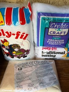 lot 172 image: Poly-Fil, Twin Cotton Batting