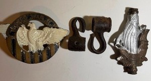lot 343 image: WW II Grave Marker, Hooks and Ship