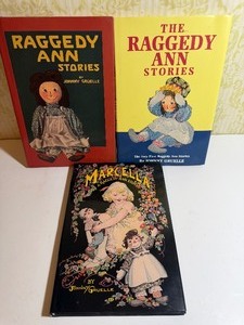 lot 350 image: Vintage Raggedy Ann Books