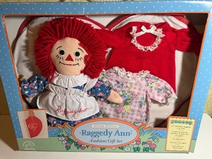 lot 352 image: Raggedy Ann Doll, New in Packaging
