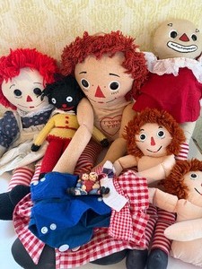 lot 354 image: Raggedy Ann and Andy Dolls in Various Conditions and a Figurine