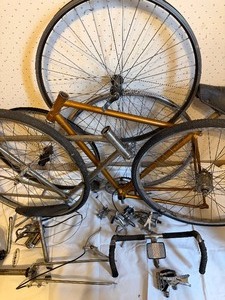 lot 725 image: Misc Brands of Vintage Bicycle Parts