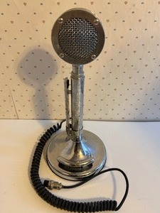 lot 728 image: Vintage Astatic Silver Eagle Microphone