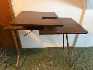 lot 448 image: Adjustable Sewing Table