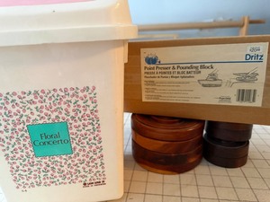 lot 450 image: Plastic Trash Can, Point Presser & Pounding Block and Wood Weights ()