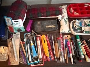 lot 452 image: Sewing Accessories From Around the Room, Please See Pictures for Variety