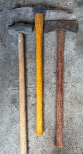 lot 86 image: Sledgehammer, Axes