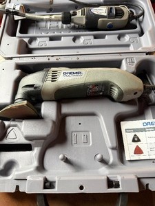 lot 754 image: Dremel Tools