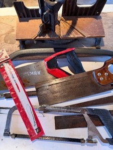 lot 759 image: Misc Saws From Around the Garage