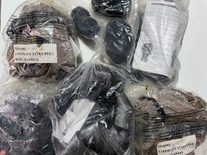 lot 769 image: Linemans Style Full Body Hoists and Rivers Edge Hunting Product Straps - All in Packages