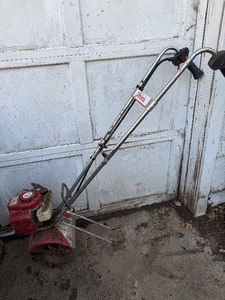 lot 793 image: Mantis Rototiller