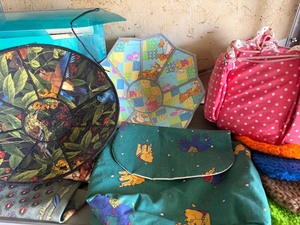 lot 275 image: Crafting Patterns for a Year, Homemade Bags