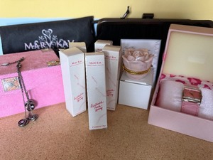 lot 1023 image: Mary Kay Products, Please See Pictures