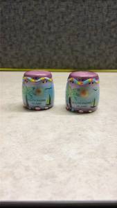 lot 978 image: South Padre Island Decorative Salt and Pepper Shakers.  (SS)