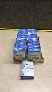lot 979 image: Maxithins Maxi Regular Protection Pads - 21 Boxes with 1 Pad each.
