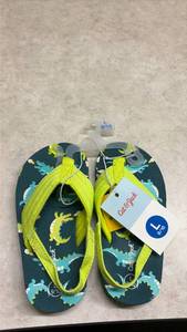lot 989 image: Cat & Jack Dinosaur Kids Flip Flops Size L(910)