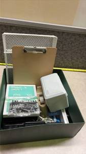 lot 1004 image: Office Supply lot