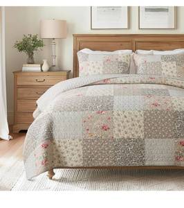 lot 5586 image: SLPR Walk in The Cotswolds Patchwork Cotton Pieced Quilt Set - King Size with 2 Shams, Neutral Floral & Cream Cottage Quilted Bedspread, French Country Farmhouse Bedding for All Seasons