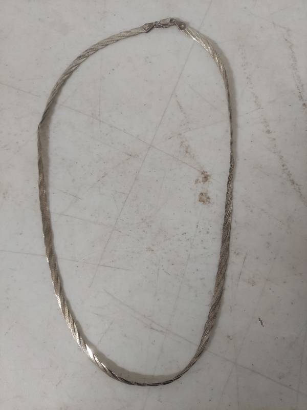 lot 1025 image: Sterling Silver Herringbone Chain Necklace